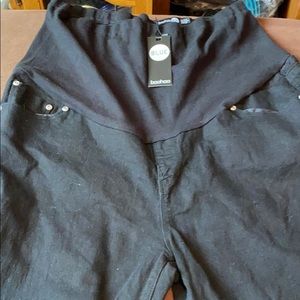 BooHoo maternity skinny jeans